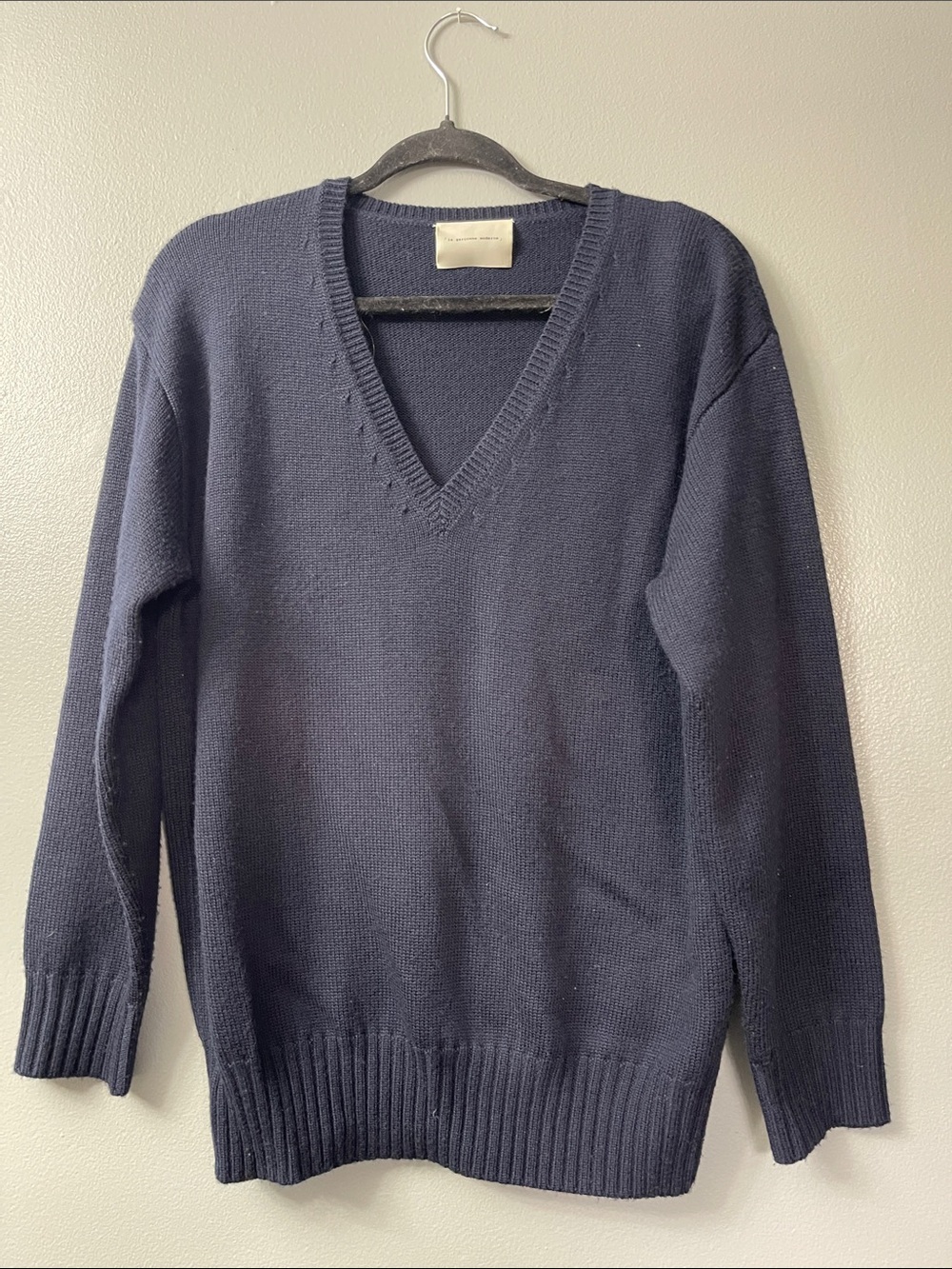 La Garconne moderne blue vneck wool sweater medium